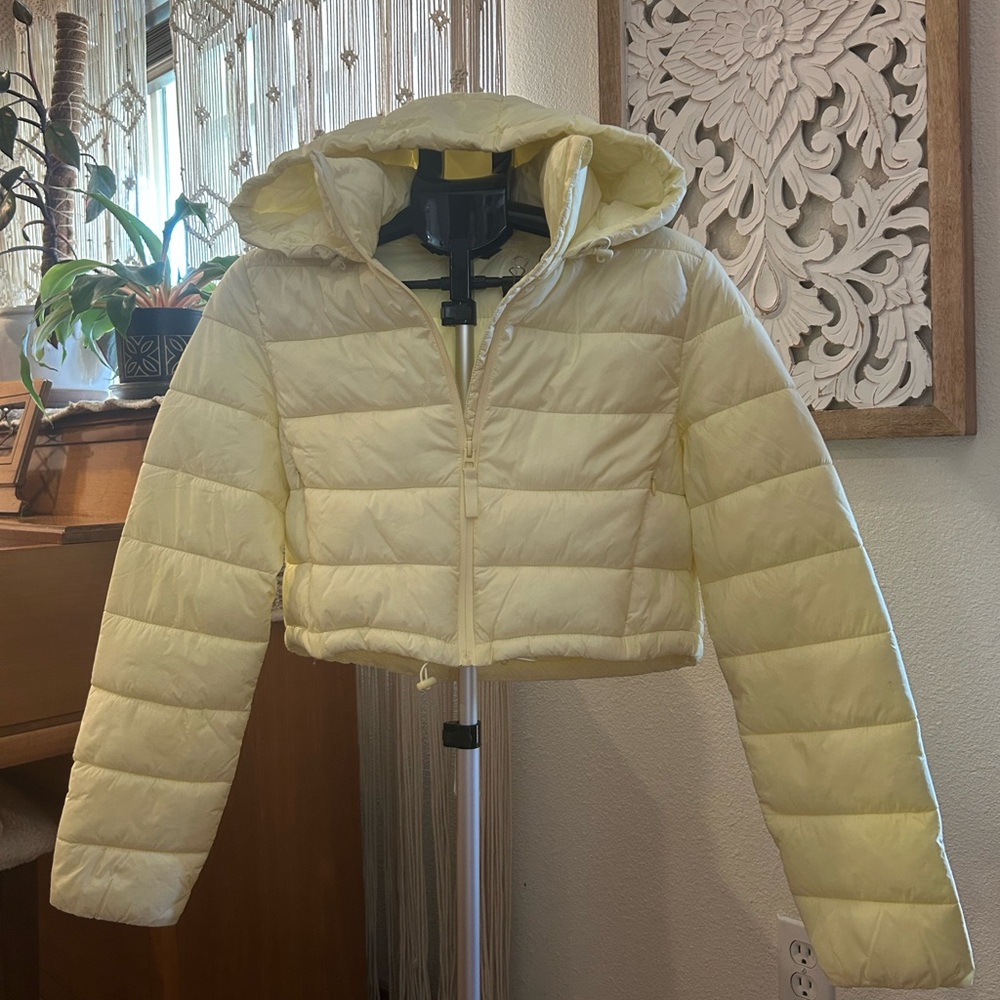 Zara Butter Yellow Puffer Jacket